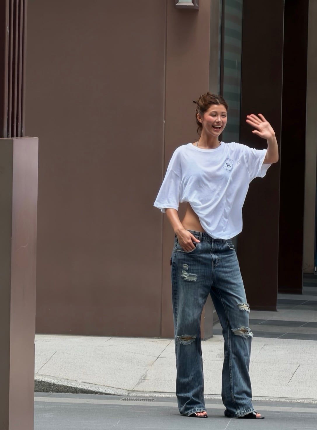 QUẦN DÀI “WHENEVER“ DISTRESSED SLUB BOOTCUT JEANS / VINTAGE BLUE