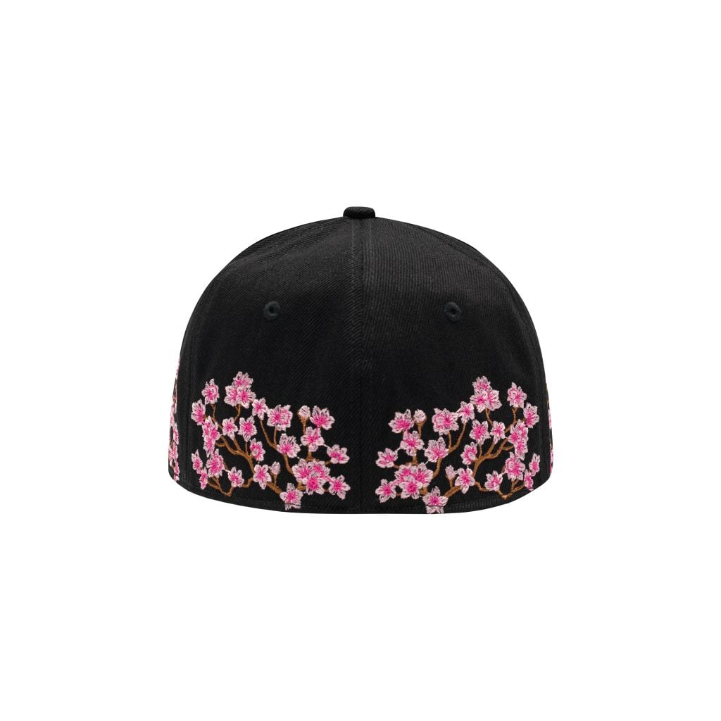“WHENEVER” SAKURA FITTED CAP / BLACK