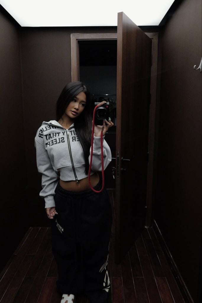 ÁO KHOÁC “WHENEVER” SS26 CROPPED ZIP-UP HOODIE / PREMIUM GREY
