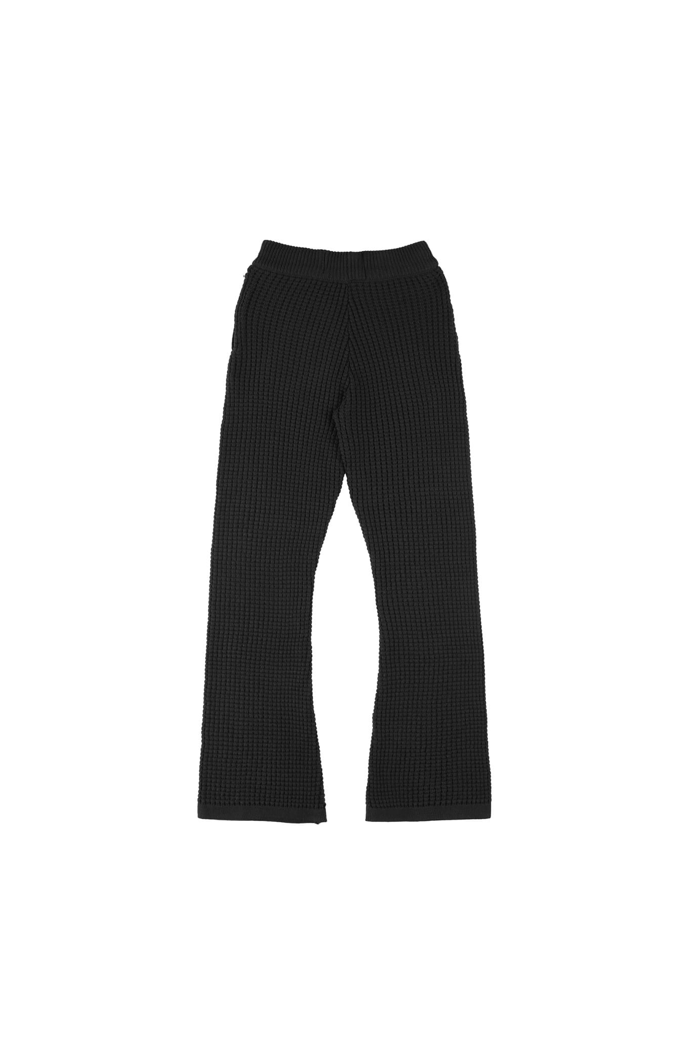 QUẦN ỐNG LOE DỆT LEN "WHENEVER" WAFFLE KNIT FLARE PANTS/ BLACK