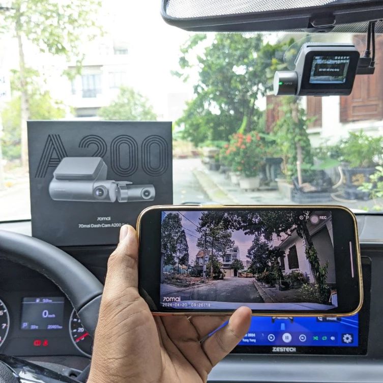 Camera hành trình 70mai A200