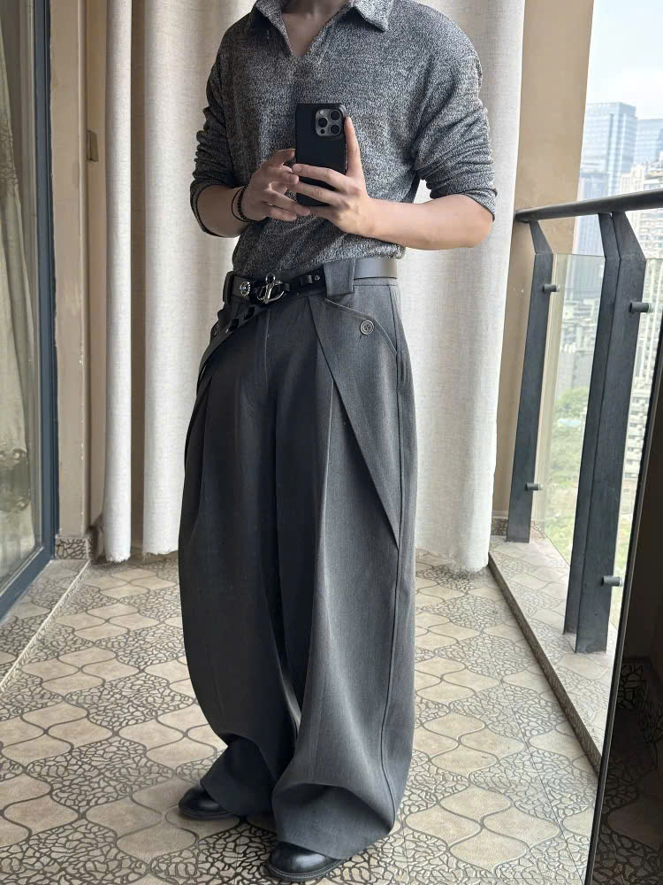 Sun Pleated Trousers | The Futurist Studio