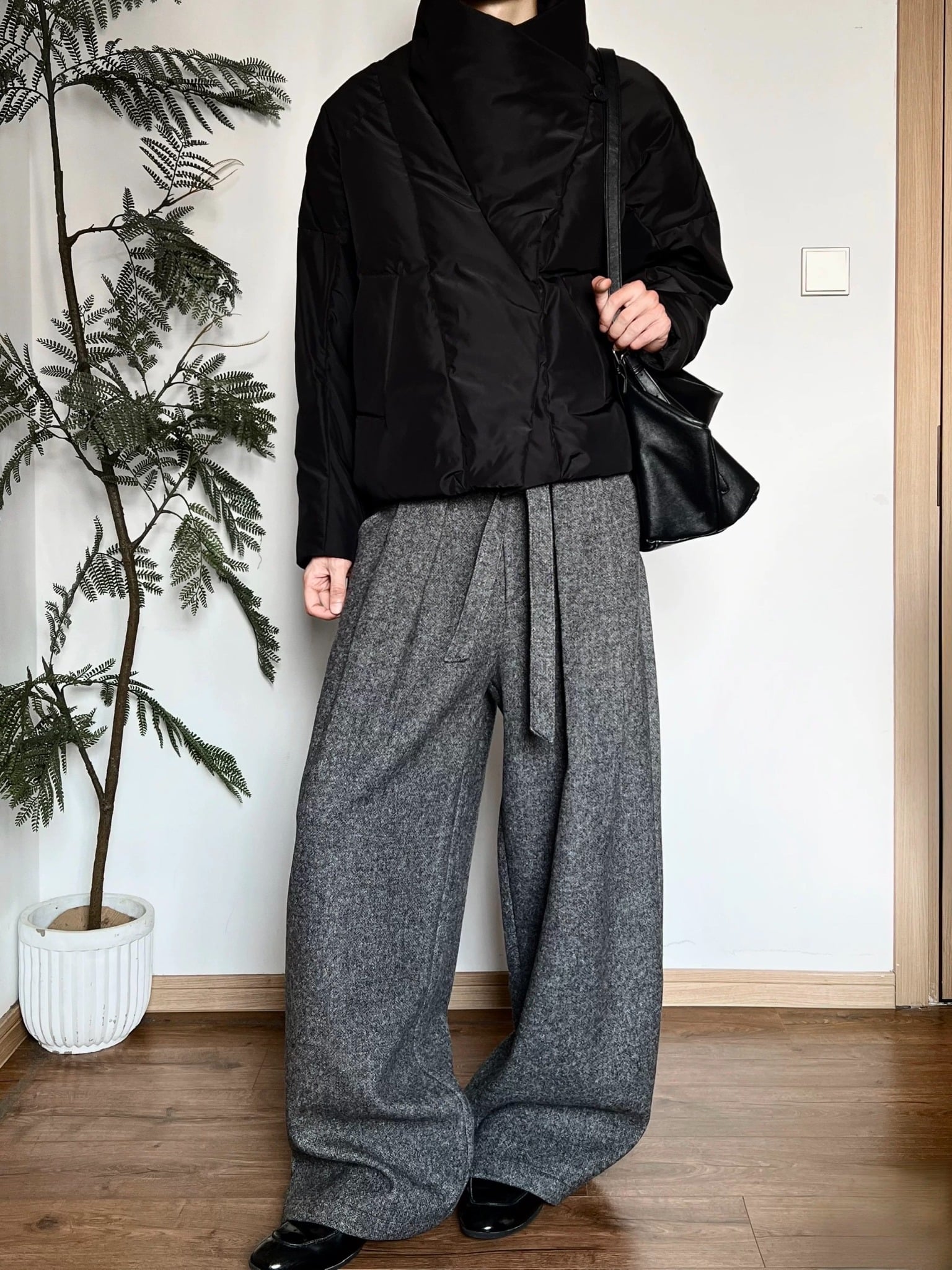  Pleated Belted Trousers 