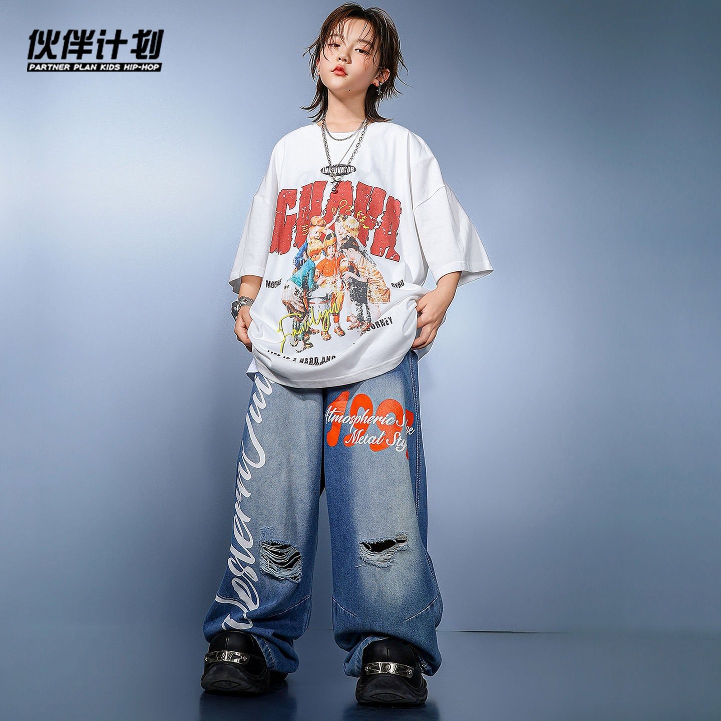 Quần jean dài phối chữ QD12