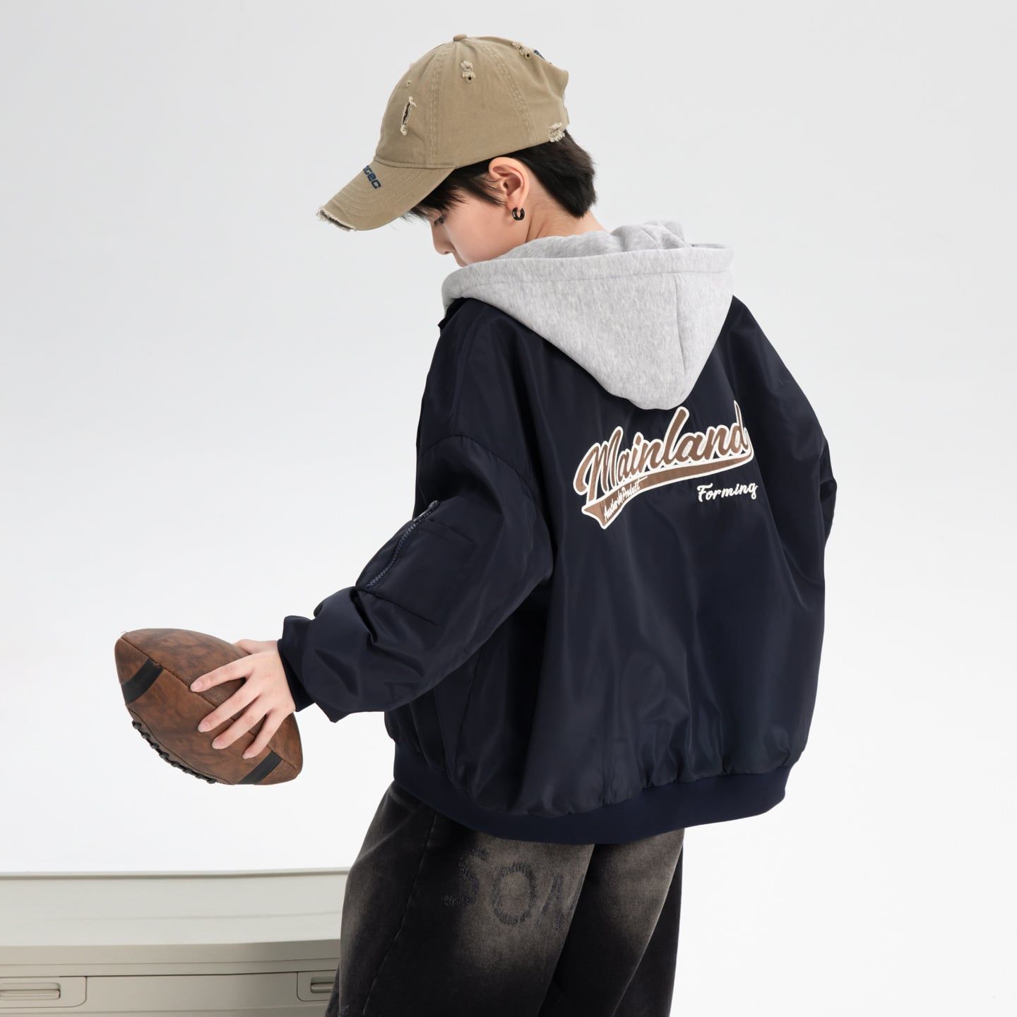 Áo khoác dài tay bóng chày kèm mũ K10