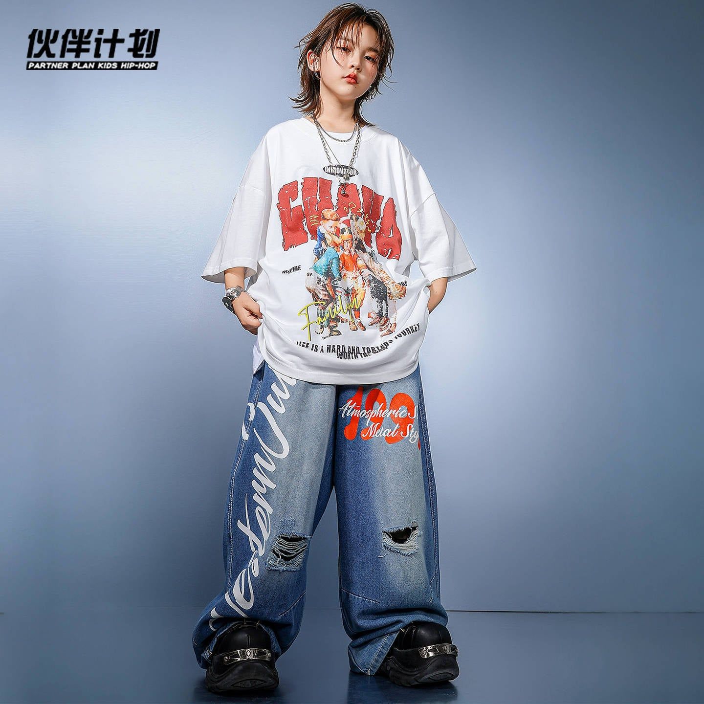 Quần jean dài phối chữ QD12
