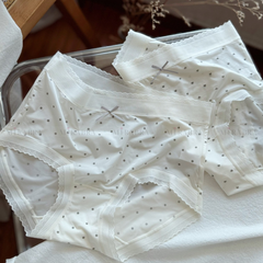 Set 5 quần lót trắng nữ tính, đóng hộp - MQ01