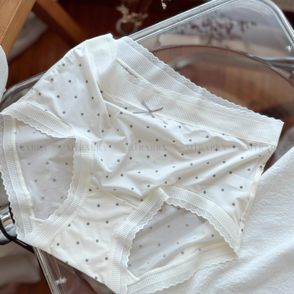 Set 5 quần lót trắng nữ tính, đóng hộp - MQ01