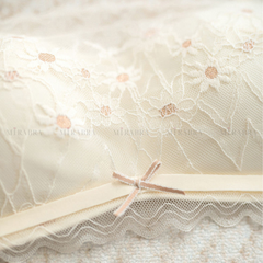 Áo ngực nữ cup ngang không gọng ren hoa cúc đính nơ, đệm mỏng 1 cm - ML011