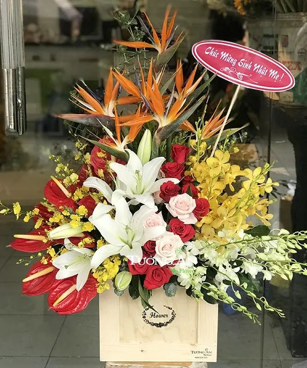  Hộp Hoa Sang Trọng - B143 