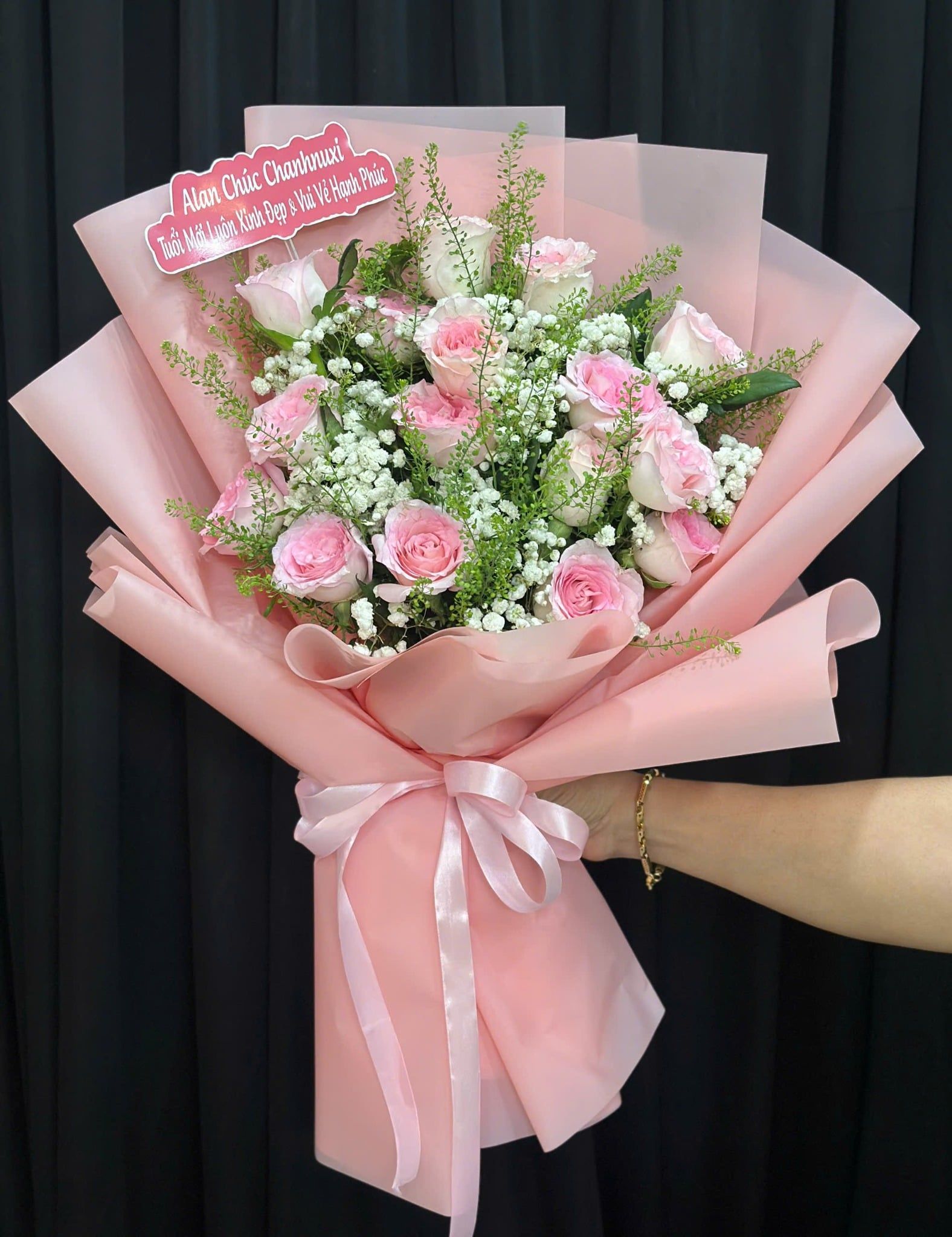  Bó Hoa Hồng Hồng Nhung Dịu Dàng - HBD89 