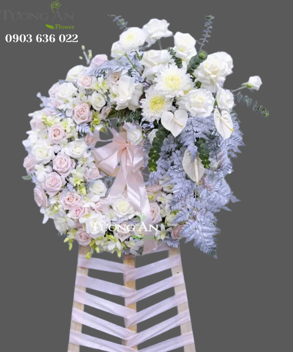  Vòng Hoa Phúng Viếng - B331 