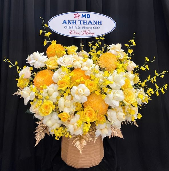 Hoa Cắm Hộp Ánh Vàng Tinh Khôi - HCH125
