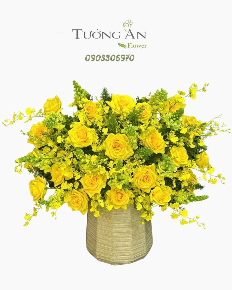  Hoa Cắm Hộp Nắng Vàng Khởi Sắc - HCH33 