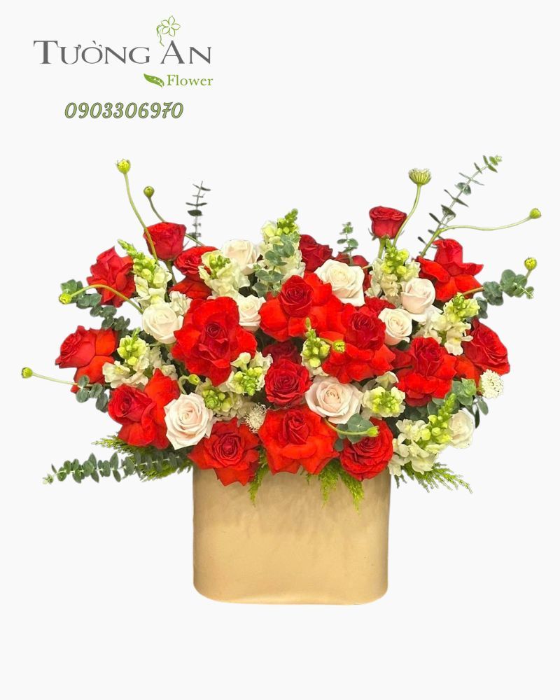  Hoa Cắm Hộp Hồng Phát Cát Tường - HCH28 