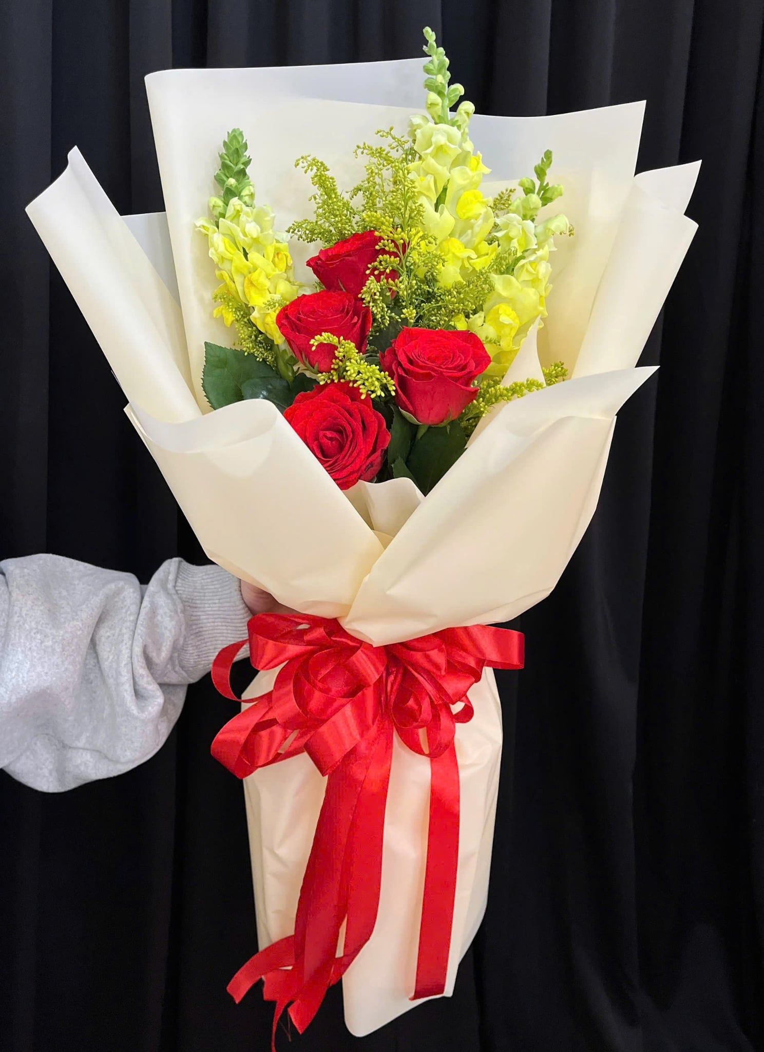  Bó Hoa Hồng Son Rạng Rỡ - HBD108 