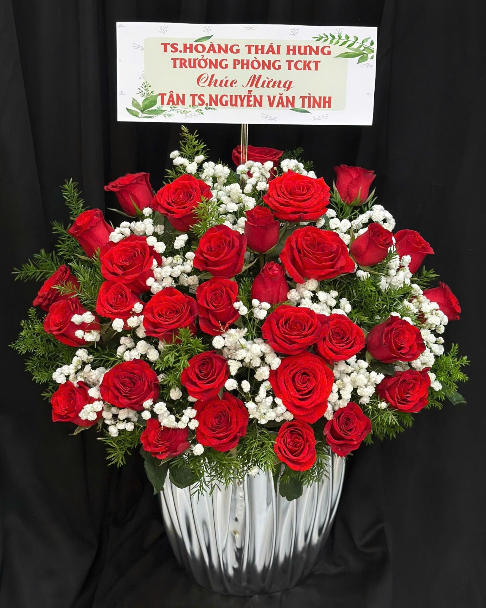  Hoa Cắm Hộp Đỏ Nhiệt Thành - HCH86 