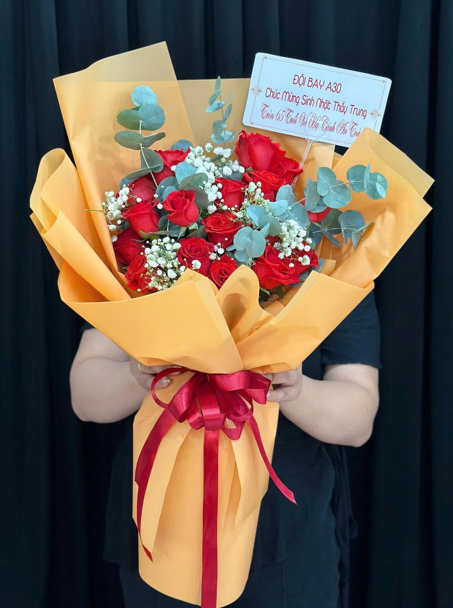  Bó Hoa Hồng Đỏ Rạng Ngời - HBD78 