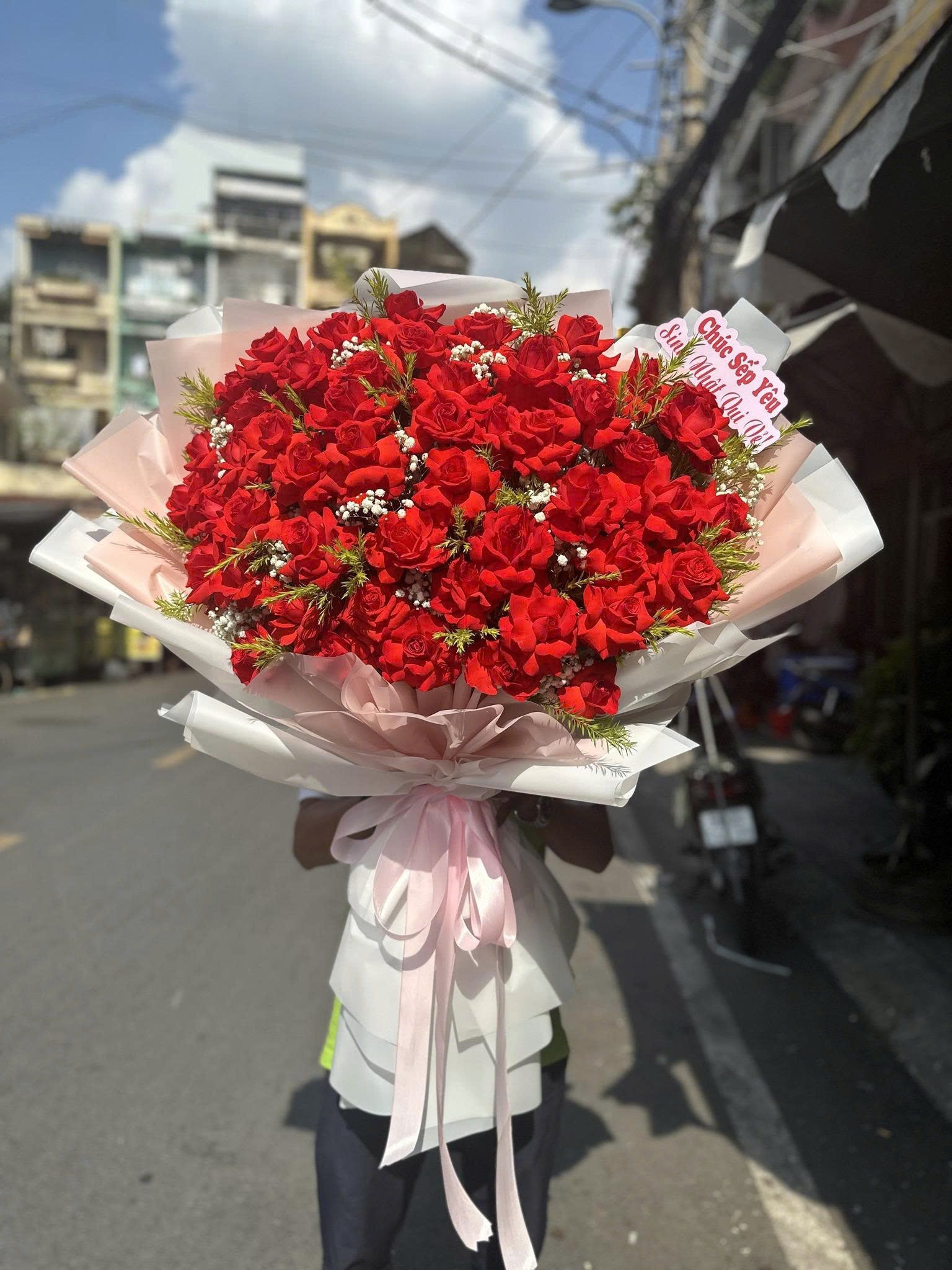  Bó Hoa Hồng Đỏ Bất Tận - HBD87 