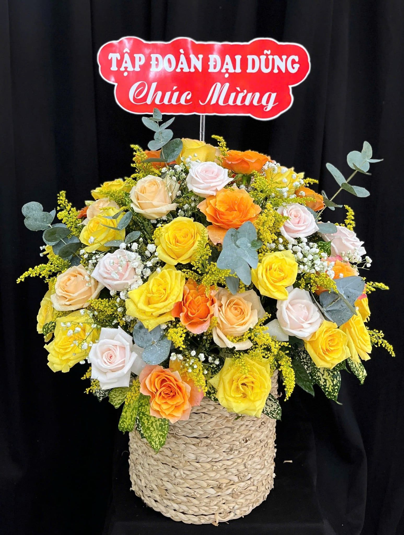  Giỏ Hoa Bình Minh Rực Rỡ - GH39 