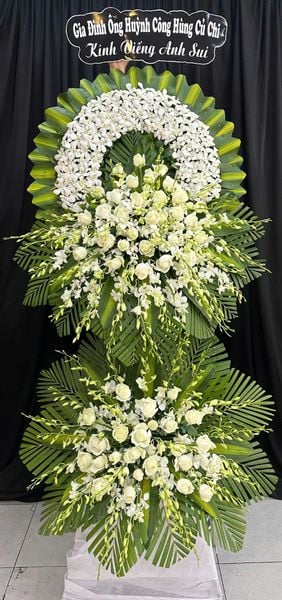 Vòng Hoa Chia Buồn Vòng Hoa Vĩnh Kính - HTL57