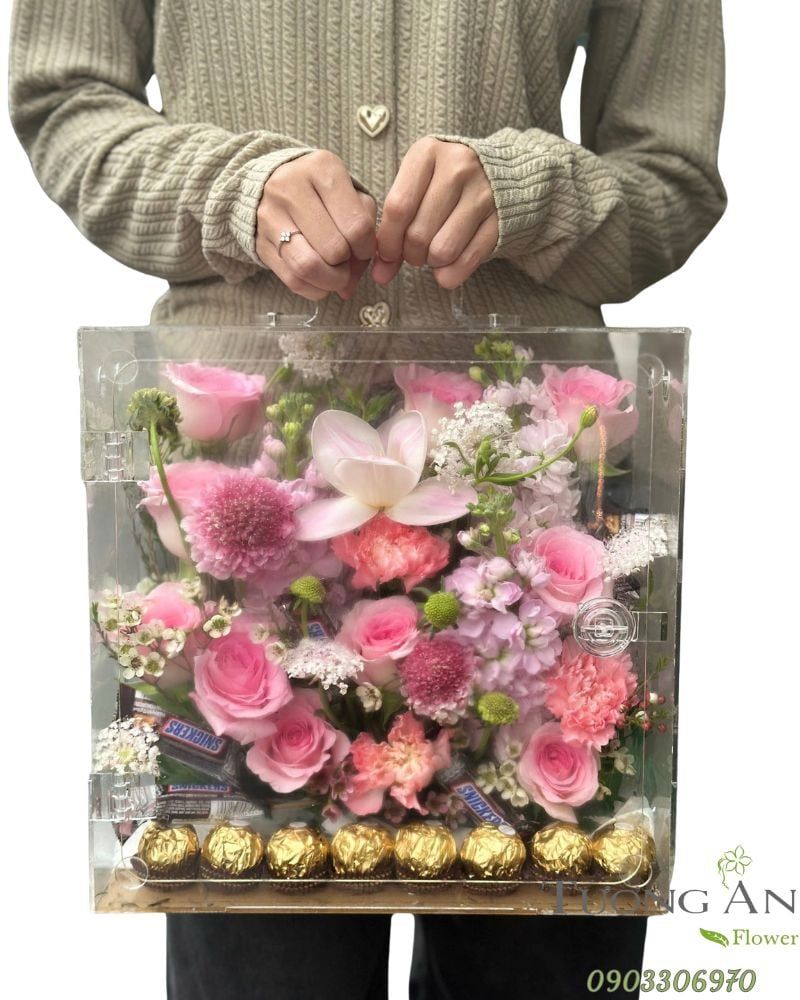  Hộp Hoa Vali Ngọt Ngào Trong Veo - HH12 