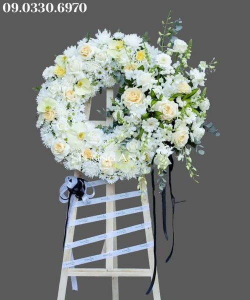 Vòng Hoa Chia Buồn