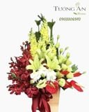  Hộp Hoa Chúc Mừng - B129 