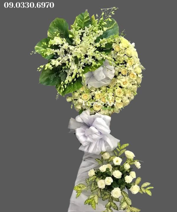 Vòng Hoa Trắng Tang Lễ - B298 