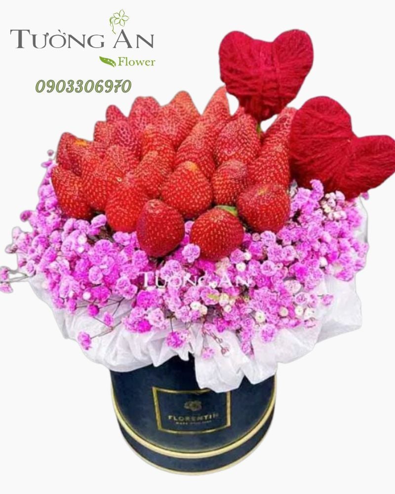  Hộp Hoa Trái Dâu - B12 