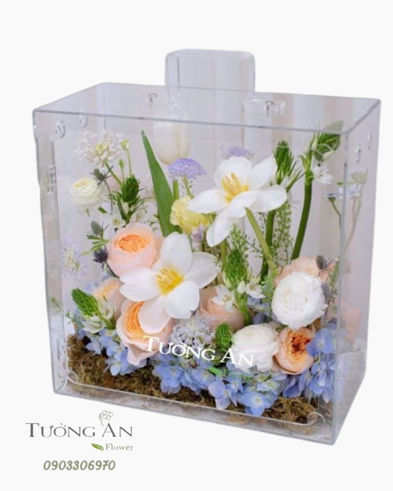  Hộp Hoa Vali Say Đắm Ngày Mới - HH5 