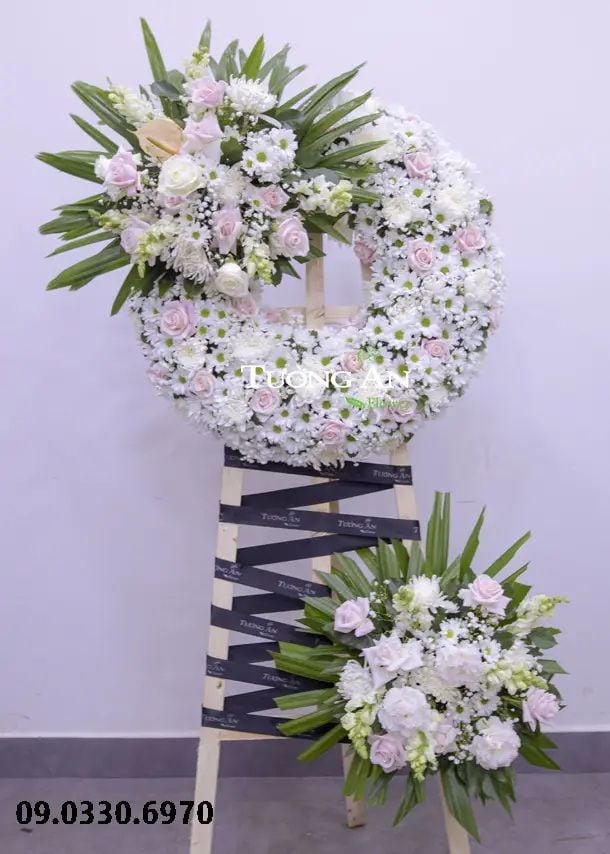  Vòng Hoa Thành Kính Phân Ưu - B309 