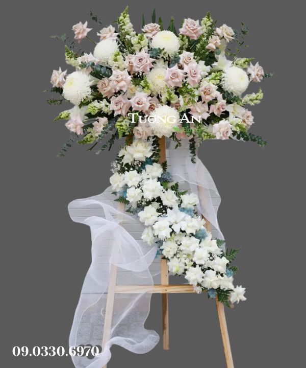  Vòng Hoa Viếng Hiện Đại - B325 