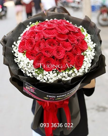  Bó Hoa Hồng Đỏ Rednaomi - S214 