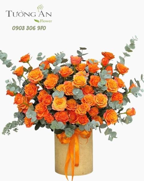 Hoa Cắm Hộp Cam Diễm Khởi Sắc - HCH96