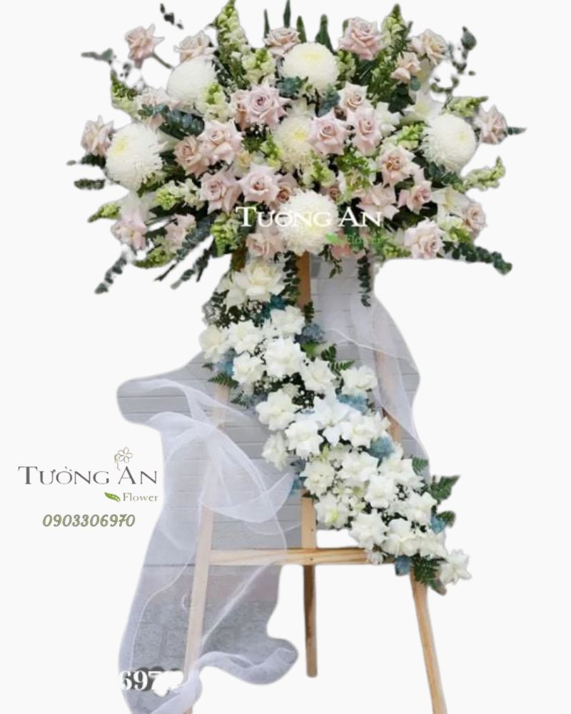  Vòng Hoa Viếng Hiện Đại - B325 