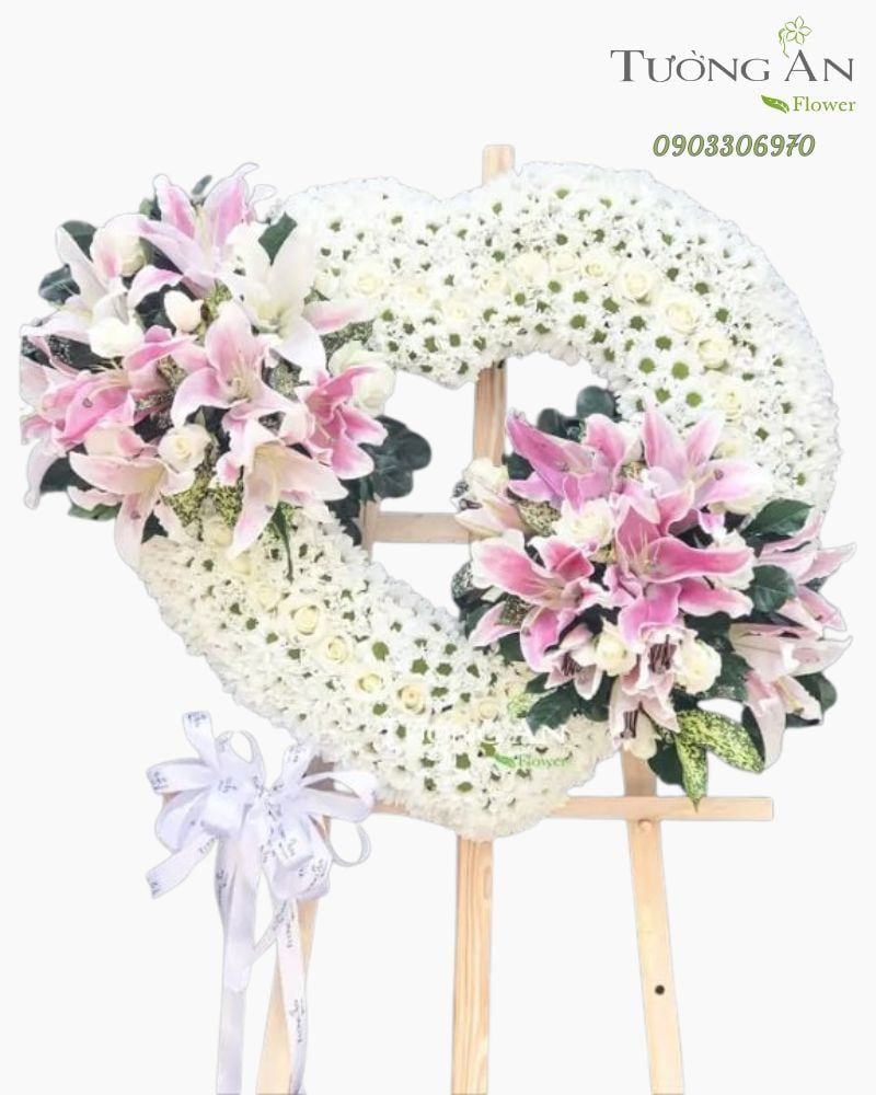  Vòng Hoa Viếng Hình Trái Tim - B300 