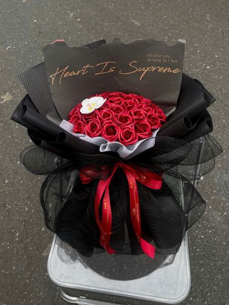 Bó Hoa Sáp Trái Tim Tối Thượng - HST05