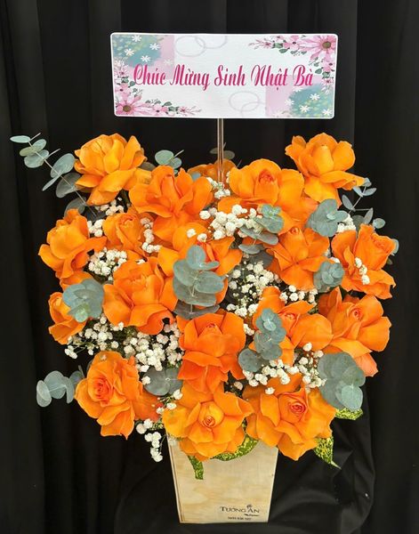 Hoa Cắm Hộp Cam Nắng Yêu Thương - HCH02