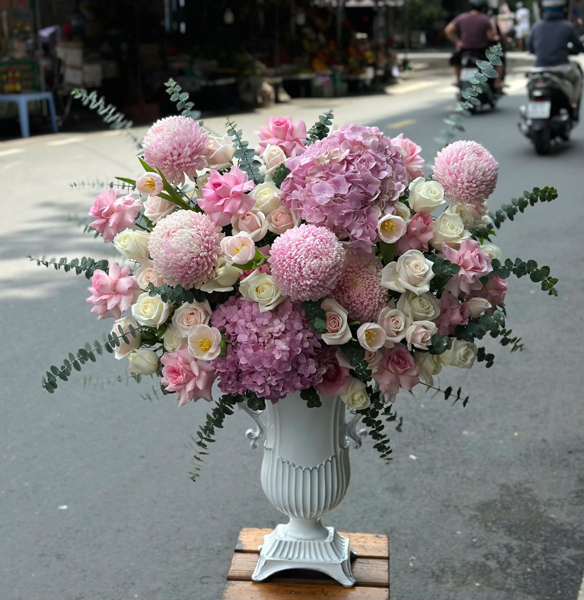  Bình Hoa Hồng Ngọc Thanh Nhã - HCB02 