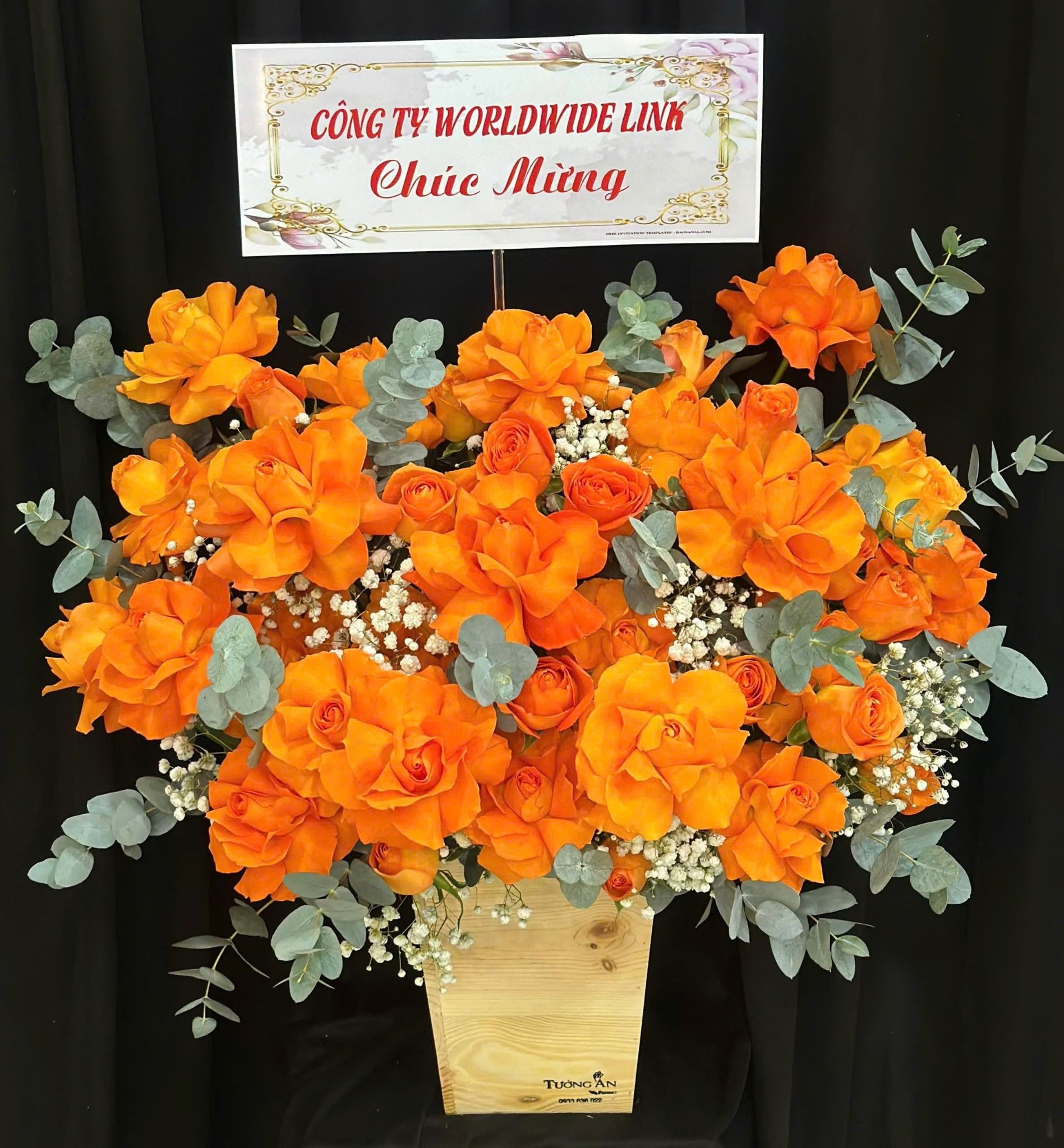  Hoa Cắm Hộp Nắng Cam Rực Rỡ - HCH13 