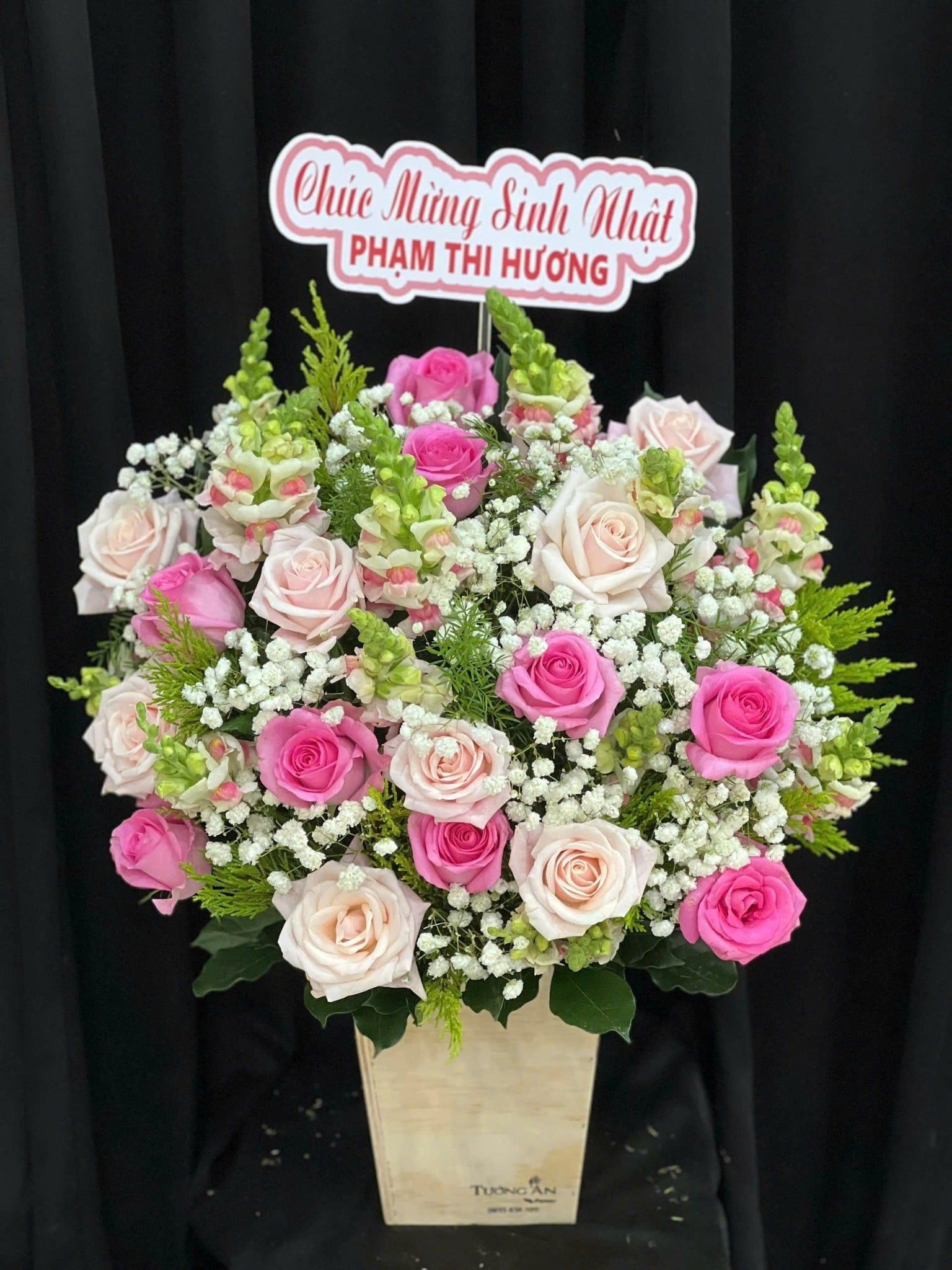  Hoa Cắm Hộp Hồng Dịu Ban Mai - HCH18 