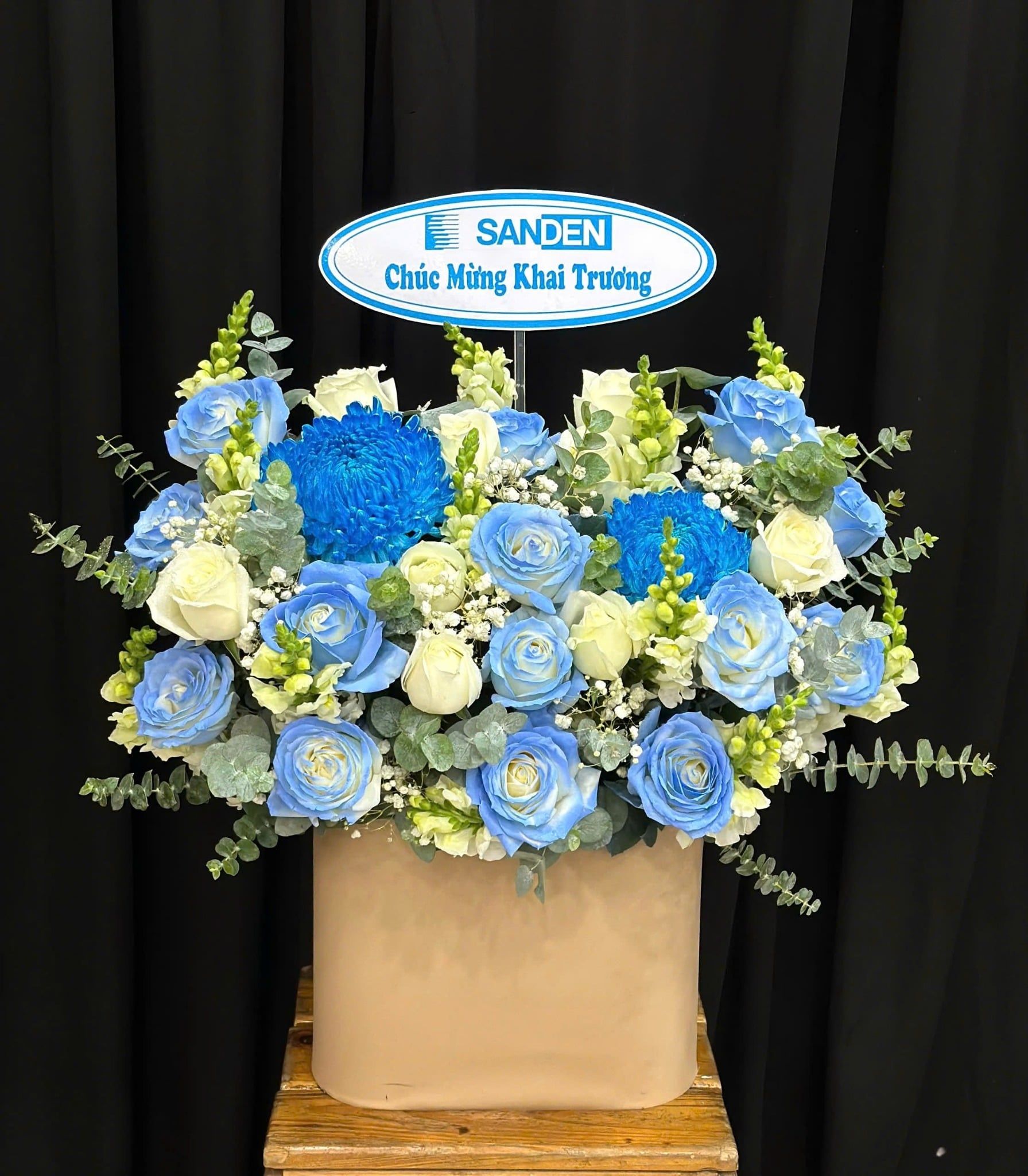  Hoa Cắm Hộp Thanh Vân Cát Tường - HCH29 