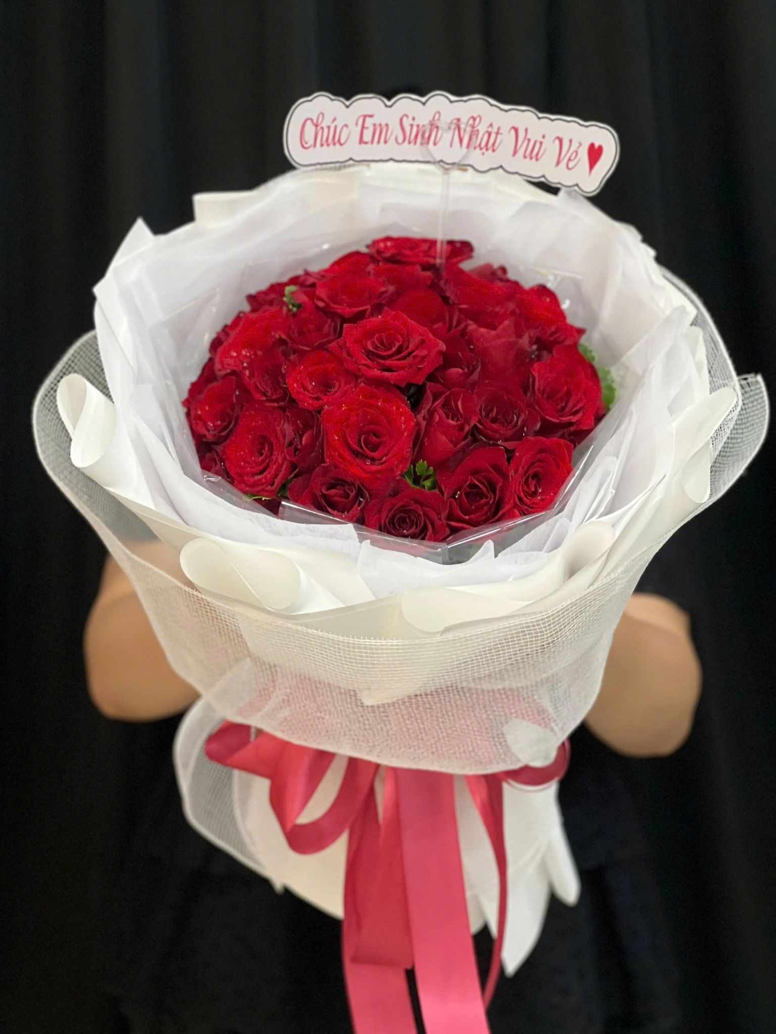  Bó Hoa Tình Đỏ Dịu Êm - HBT08 