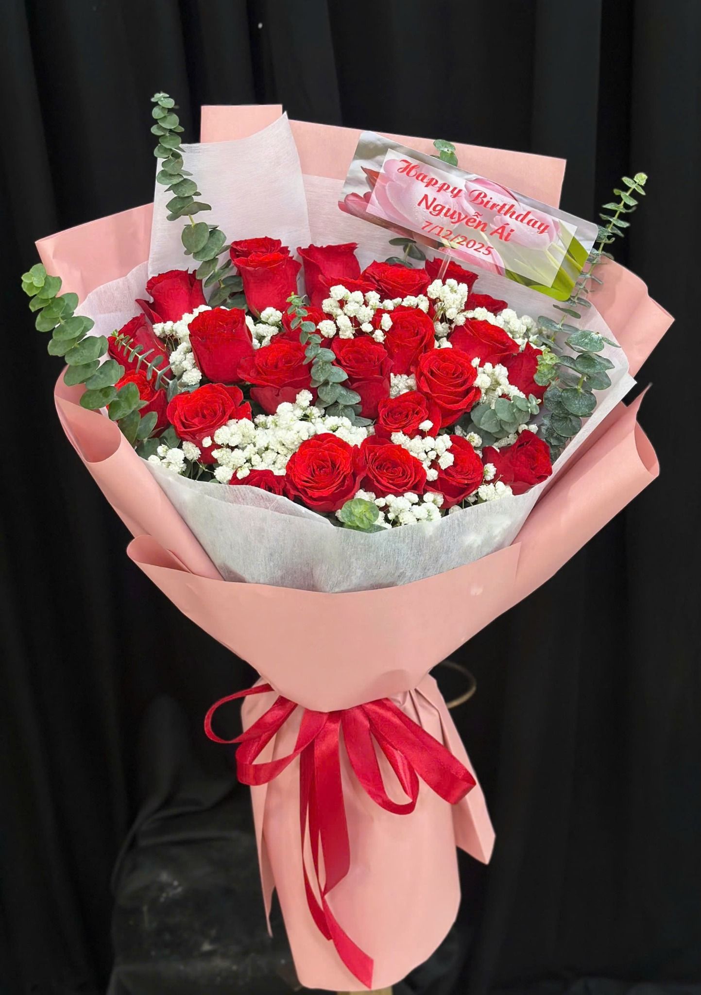  Bó Hoa Đỏ Rực Thịnh Vượng - HBD11 