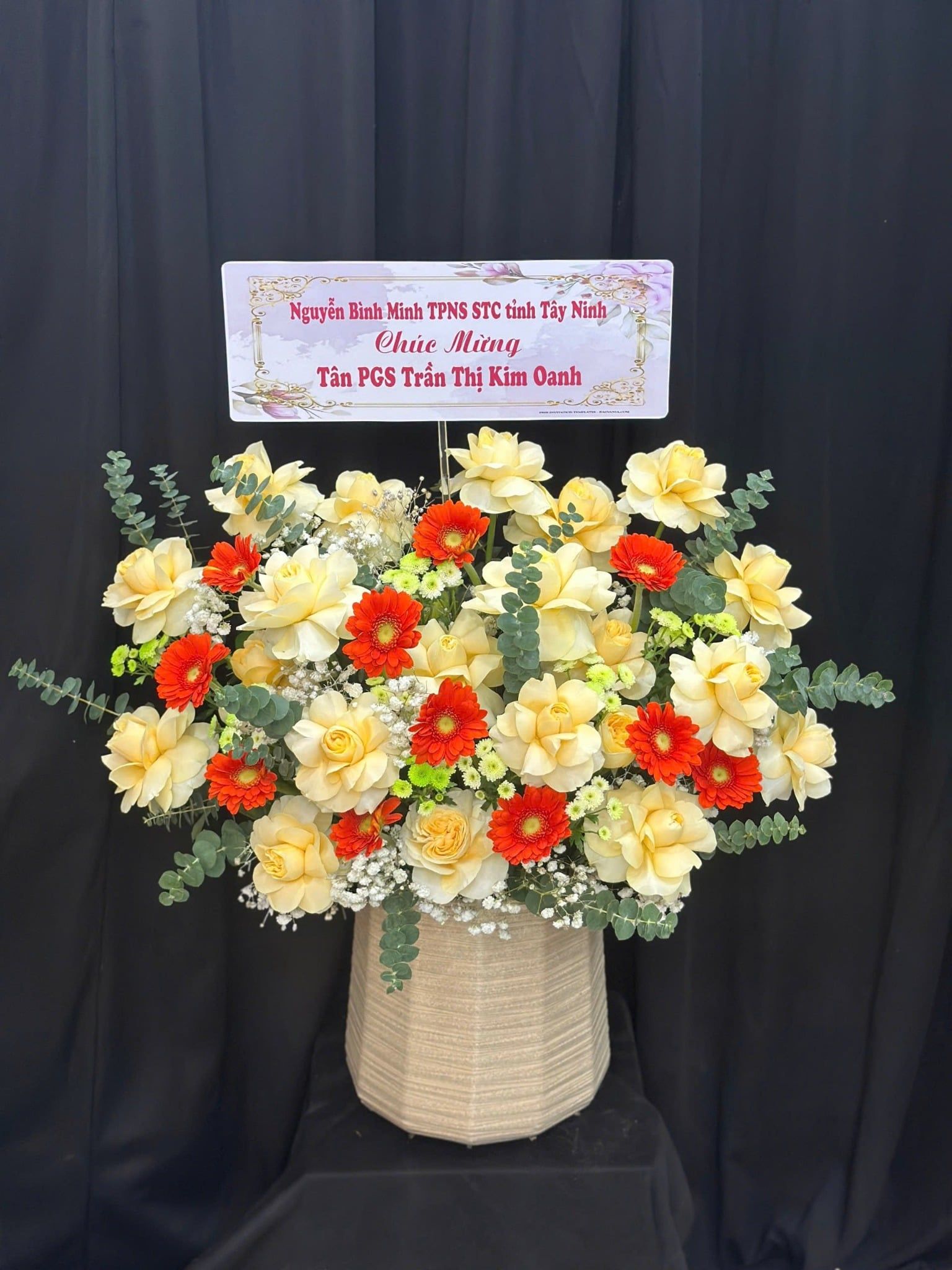  Hoa Cắm Hộp Sắc Xuân An Lành - HCH41 