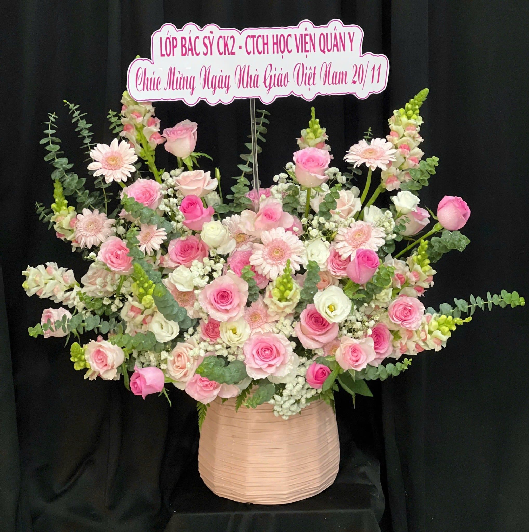  Hoa Cắm Hộp Hồng Ngọc Thuần Khiết - HCH46 