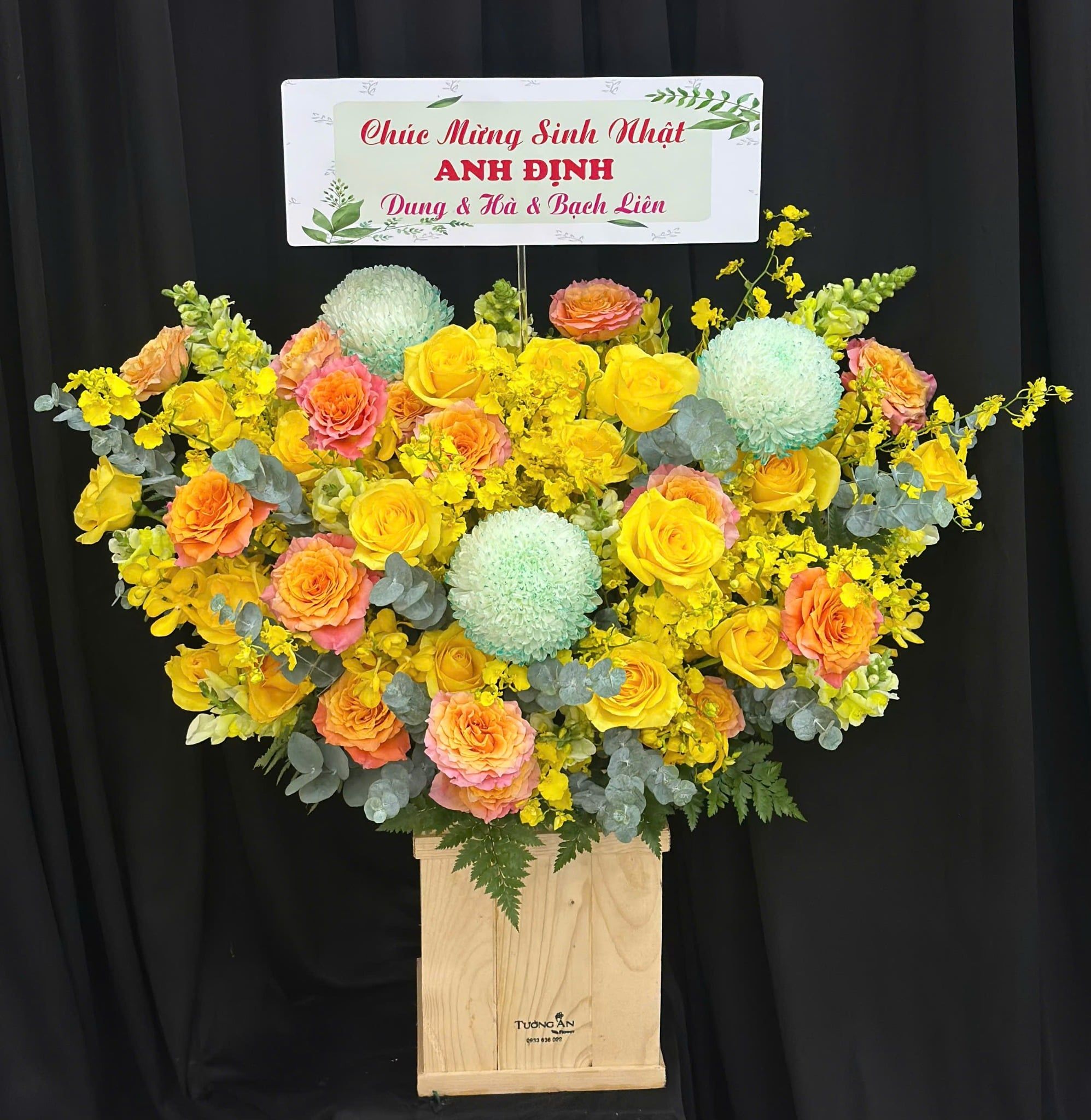  Hoa Cắm Hộp Nắng Xuân Khởi Sắc - HCH52 