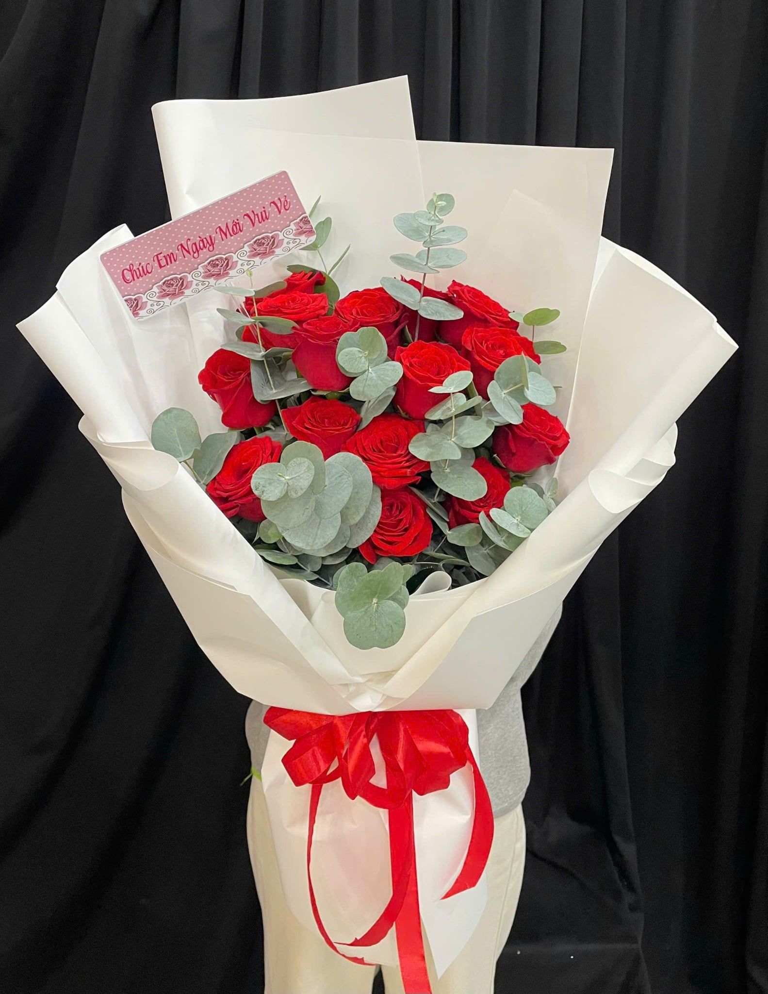  Bó Hoa Trái Tim Đỏ Thắm - HBD21 