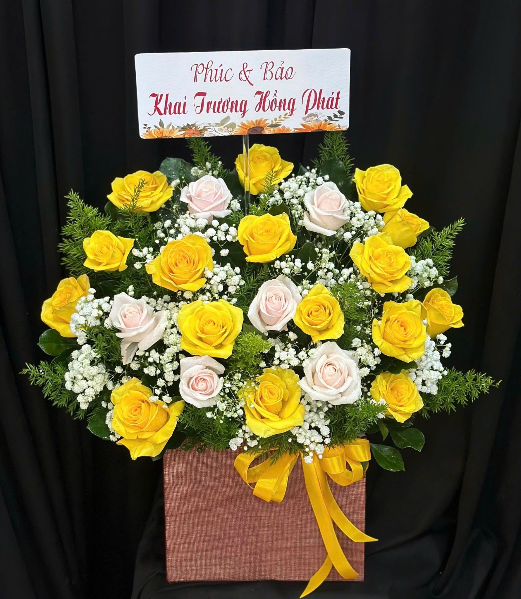  Hoa Cắm Hộp Vàng Son May Mắn - HCH75 